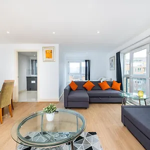  Apartment Canary Wharf/docklands/excel Spacious Apt E14